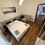 New 1 * Bukarest