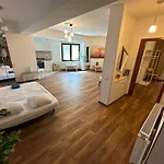 New 1 Apartman Bukarest