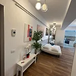 New 1 布加勒斯特