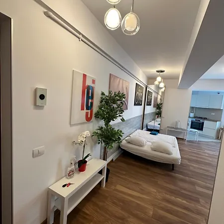 New 1 Bucarest