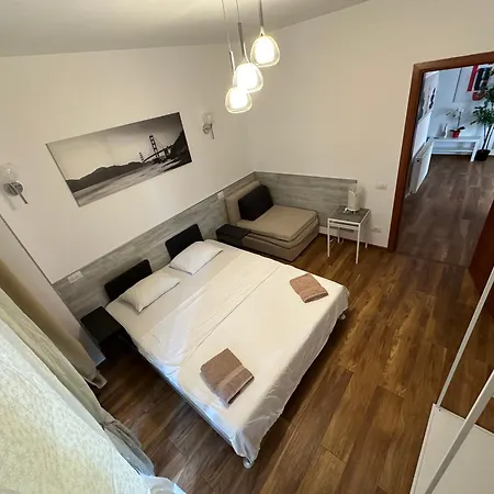 New 1 * Bucharest